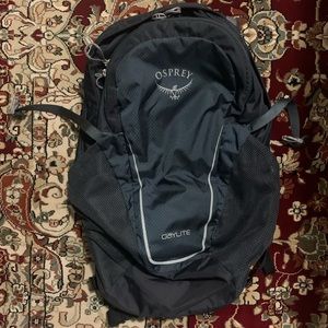 Osprey Daylite - Black. Excellent condition. Used twice.
